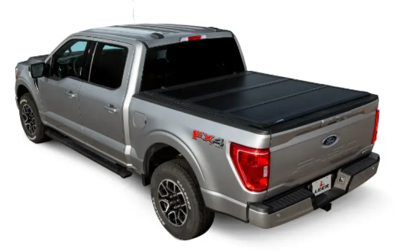 Leer 2015 + Gm Colorado/Canyon Hf350M 6Ft 2In Tonneau Cover - Folding Compact Standard Bed 1